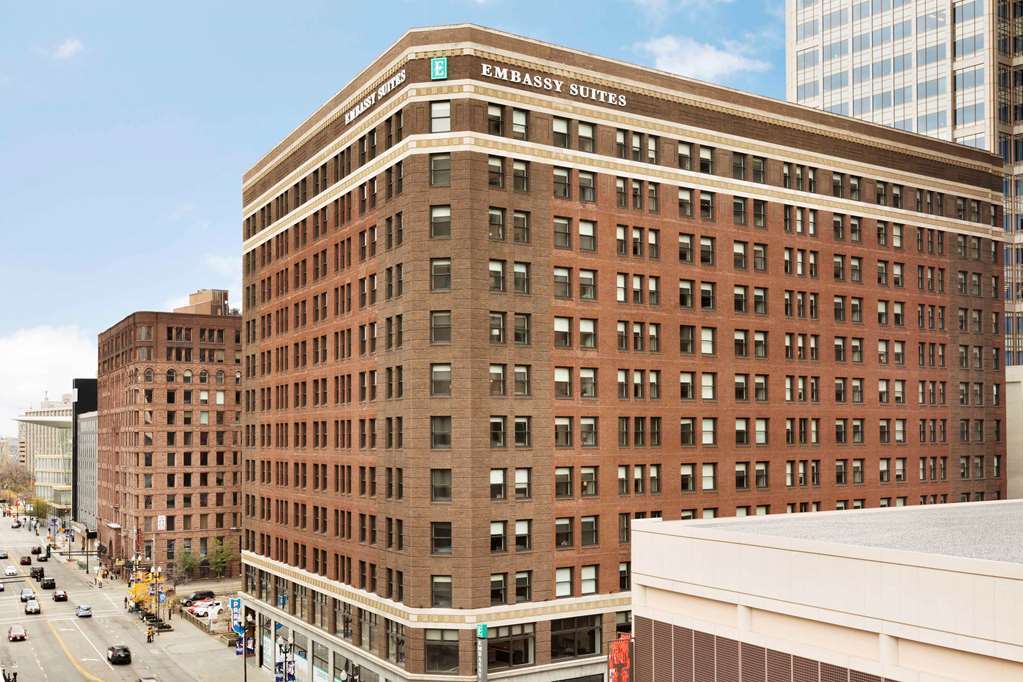 Embassy Suites By Hilton Minneapolis Downtown Hotel Zewnętrze zdjęcie