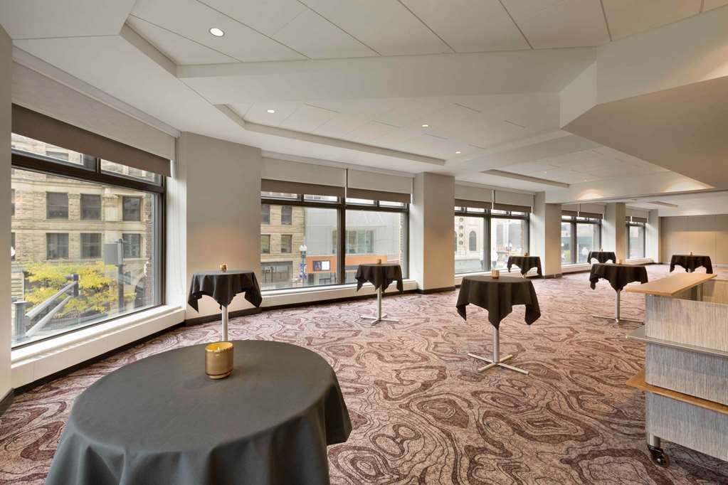 Embassy Suites By Hilton Minneapolis Downtown Hotel Udogodnienia zdjęcie